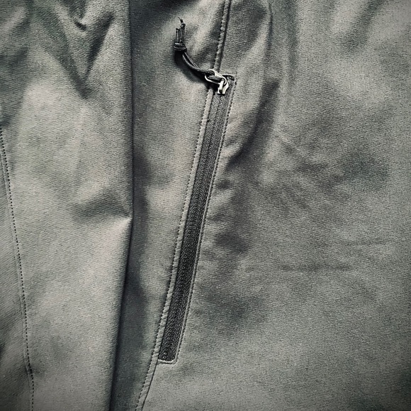 North Face Grey Windbreaker - Picture 4 of 5
